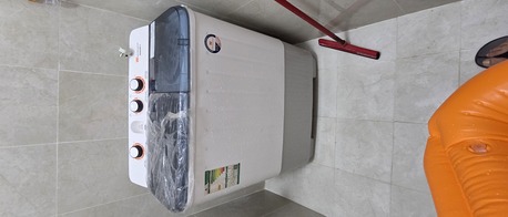 SAR 400,  White-Westinghouse Washing Machine photo 1