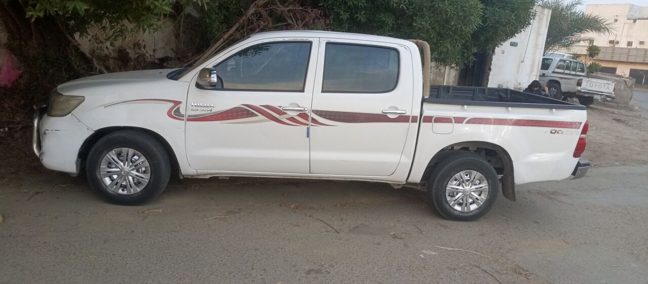 Delivery Job For Hilux photo 2
