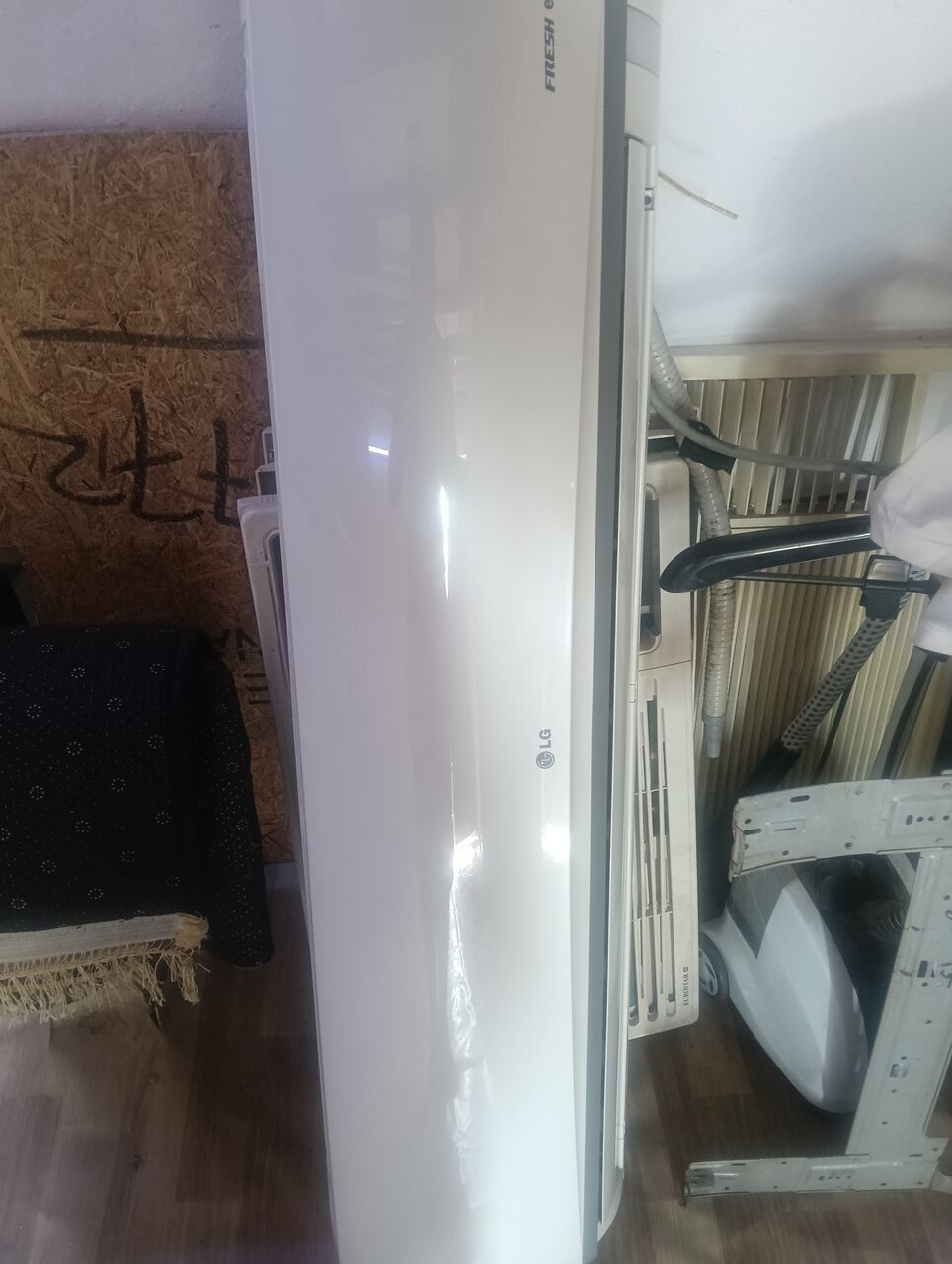 Used Window And Split Ac With Installation And One Month Warranty