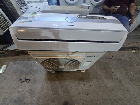 SAR 800,  Used Ac Sale photo 1