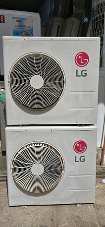 SAR 600,  All Tife Used Air-condition For Selling photo 3