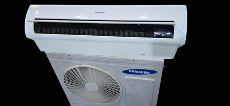 SAR 700,  Hamam Selling All Types Of Used Split & Window Air Conditioner. Have Warranty photo 1