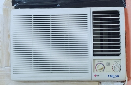 SAR 350,  Window A Offer - SAR 350  Free Delivery And Install  Good Conditions Ac Available  Aziziya photo 2