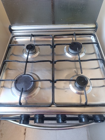 SAR 350,  Stove Oven 4 Burners photo 1