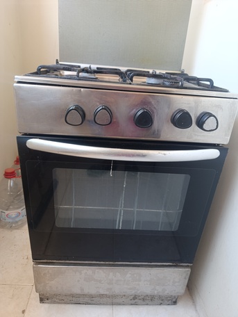SAR 350,  Stove Oven 4 Burners photo 2