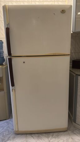 SAR 800,  LG Refrigerator For Sale In Jeddah photo 2