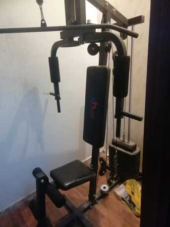 SAR 1,  Gym Machine (Multi-Strength Machine) 800 Riyal photo 2