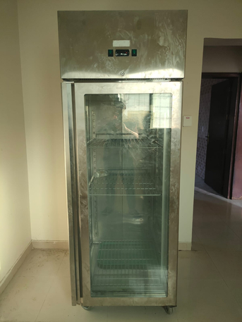 Commercial Freezer For Sale – Excellent Cooling photo 2