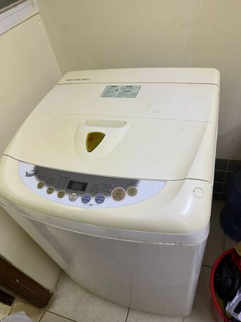 SAR 500,  Selling Washing Machine photo 1
