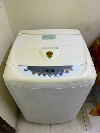 SAR 500,  Selling Washing Machine photo 2