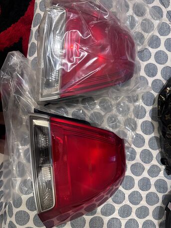 SAR 300,  Chevrolet Caprice Tail Lights New photo 3