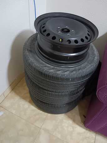 SAR 250,  Used 16-inch Car Wheel Rims In Good Condition. photo 3