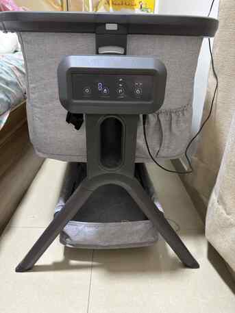 SAR 250,  Baby Electric Crib photo 1