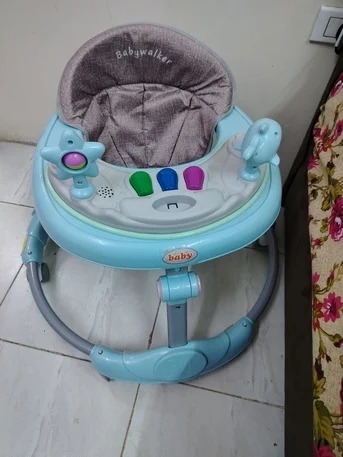 Stroller , Walker, photo 1
