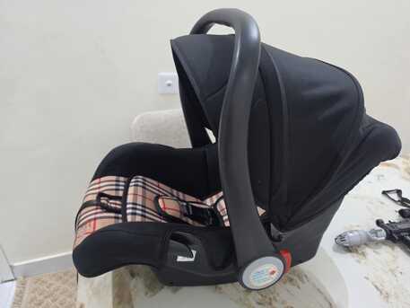 SAR 100,  Baby Car, Baby Carrier Or Car Seat For Infant photo 1
