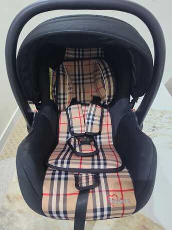 SAR 100,  Baby Car, Baby Carrier Or Car Seat For Infant photo 2