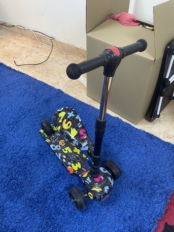 SAR 30,  Kids Kick Scooter photo 1