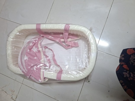 SAR 15,  Baby Cot photo 2