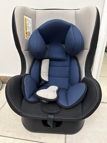 SAR 100,  Car Seat photo 1