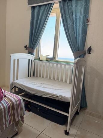 SAR 175,  BABY CRIB Moveable With Matress And Bedsheets photo 2