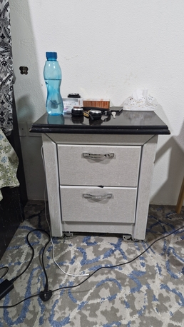 SAR 650,  King Size Bed With Dressing Table, Side Stool, Cabinet And Semi Auto Washing Machine. photo 2