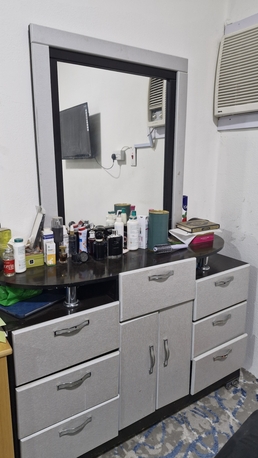SAR 650,  King Size Bed With Dressing Table, Side Stool, Cabinet And Semi Auto Washing Machine. photo 3