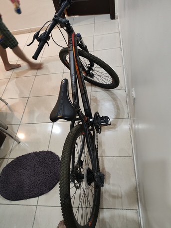 SAR 500,  Old & Used (year 2022) Bicycle (Mountain Bike 26T Multigeared) DIOU M40 photo 3