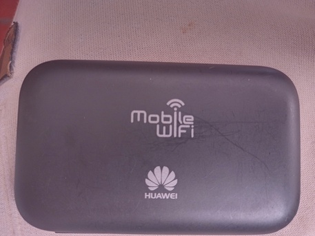 SAR 50,  Huawei Mobile WiFi Router For Sale (Excellent Condition) photo 1