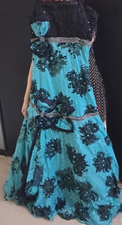 SAR 250,  Beautiful Party Wear Maxi Or Fustan For Sale In Negotiable Prices photo 2