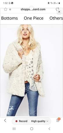 SAR 100,  Hollister Fur Jacket. photo 2