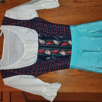 SAR 200,  Bavarian Dress photo 1