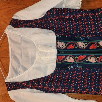 SAR 200,  Bavarian Dress photo 2