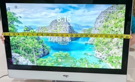 SAR 550,  Lcd Computer photo 1
