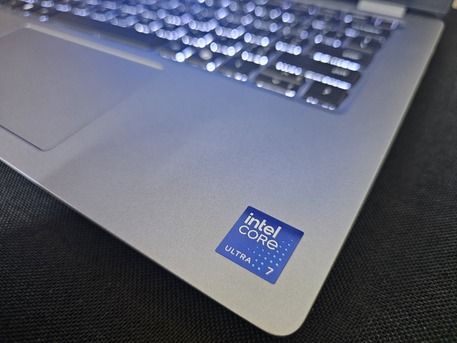 SAR 3400,  Dell Latitude 5450 - Intel Core Ultra 7,16gb,512ssd,14" Full HD Display photo 1
