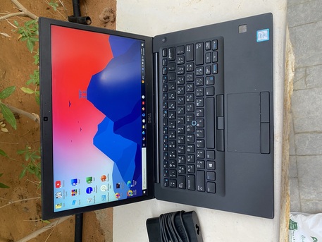 SAR 950,  Core I7-8th 16GB RAM With Original Charger,Neat Na Clean Laptop photo 2