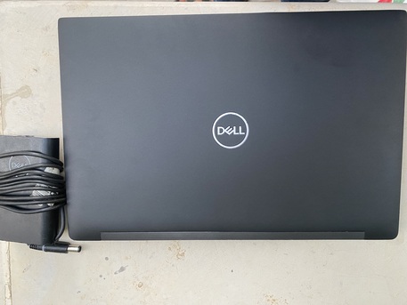 SAR 800,  Dell I7-8th Generation With Original Charger photo 3