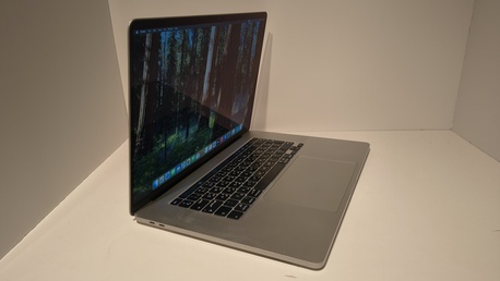 SAR 2599,  **SPECIAL OFFER** - Apple MacBook Pro 16" | Core I7 | 16GB RAM | 500GB SSD photo 2