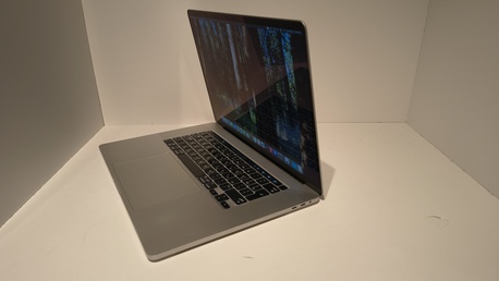 SAR 2599,  **SPECIAL OFFER** - Apple MacBook Pro 16" | Core I7 | 16GB RAM | 500GB SSD photo 3