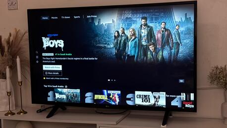 SAR 550,  LG 49UF640T 49-inch 4K Ultra HD Smart LED TV photo 1