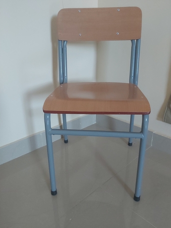 SAR 30,  Small Chair -  Strong Steel - New