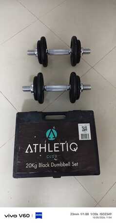 SAR 135,  Athletiq 20 Kg Dumbell Set photo 1
