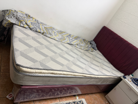 SAR 800,  New Cot And Bed ,Wardrobe,Old Dress Table,Single Seat Sofa photo 1