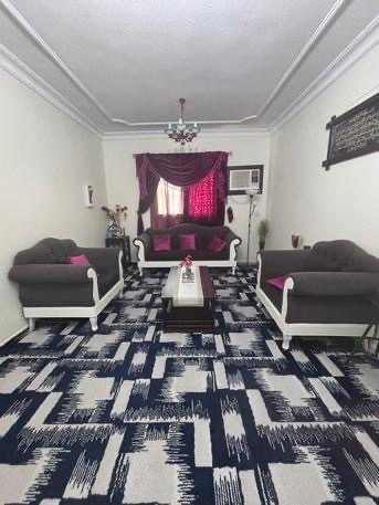 SAR 700,  Sofa Set On Very Urgent Sale photo 1