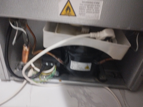 SAR 550,  Refrigerator photo 1