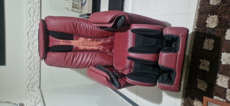 SAR 1500,  Massaging Chair photo 1