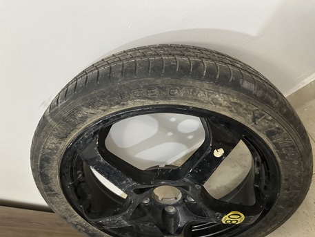SAR 400,  Cadillac Compact Spare Tire (Maxxis), Aluminium Alloy Wheel (T135/70/R18) photo 2
