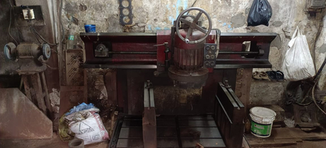 SAR 260000,  AUTOMOBILES MACHINERY (GERMAN MADE) LETH MACHINE, GRINDER MACHINFE ETC. photo 3
