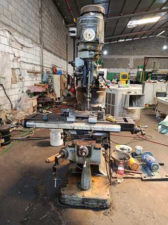 SAR 16000,  American Bridgeport Milling Machine photo 1