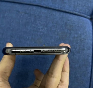SAR 500,  Iphone XS 64 Gb photo 3