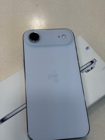 SAR 2700,  Iphone 17 Air